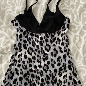 Victoria's Secret Push Up Shaping Tank Black & Gray Leopard